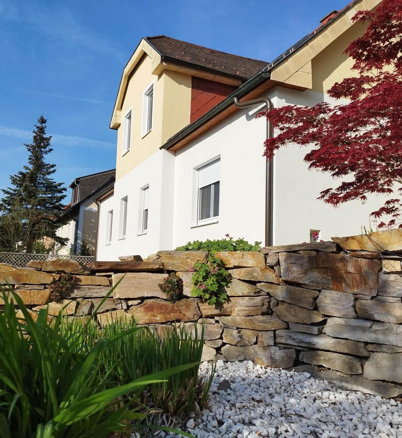 Ferienzimmer Reinisch In Tattendorf Exterior foto